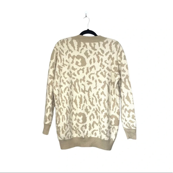 Top Style Boutique Cream Leopard Print Oversized Knit Sweater Large Women’s - Picture 5 of 10